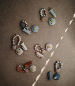 Mushie Finger Toothbrush Clay/Sand - Vingertandenborstel Baby - 2 Stuks Per Verpakking - Tandenborstel Siliconen -Lichaamsverzorging Winkel 1035x1200 1