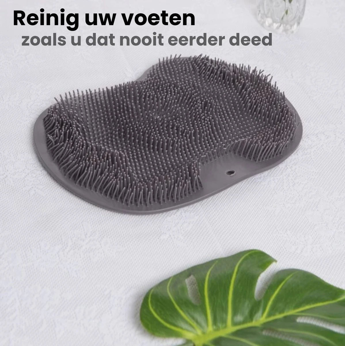 JEKO® - Voetscrubber - Douche Borstel - Voetmassage - Douchemat Antislip Zuignappen - Massage Mat - Voet Verzorging - Rug Wasser - Voetwasser - Grijs 7 JEKO® - Voetscrubber - Douche Borstel - Voetmassage - Douchemat Antislip Zuignappen - Massage Mat - Voet Verzorging - Rug Wasser - Voetwasser - Grijs - Afbeelding 5
