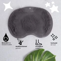 JEKO® - Voetscrubber - Douche Borstel - Voetmassage - Douchemat Antislip Zuignappen - Massage Mat - Voet Verzorging - Rug Wasser - Voetwasser - Grijs 8 JEKO® - Voetscrubber - Douche Borstel - Voetmassage - Douchemat Antislip Zuignappen - Massage Mat - Voet Verzorging - Rug Wasser - Voetwasser - Grijs -Lichaamsverzorging Winkel 1198x1200 9