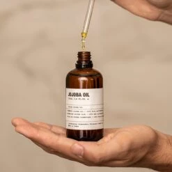 Merkloos Biologische Jojoba Olie Uit India - 100% Puur, Koudgeperst -Lichaamsverzorging Winkel 1200x1200 518