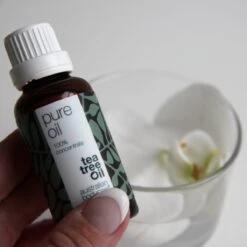 Australian Bodycare Pure Tea Tree Olie 30 Ml - 100% Puur Natuurlijke Tea Tree Olie Uit Australië Tegen Huidproblemen - Houdt De Goede Flora Op De Huid In Balans - Effectief Bij Jeugdpuistjes En Pukkeltjes -Lichaamsverzorging Winkel 1200x1200 546