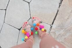 Vastu Eeltverwijderaar - Elektrische Oplaadbare Voetvijl Inclusief Opvangdoekje & Opbergzakje - Callus Remover - Inclusief Extra Opzetvijlen -Lichaamsverzorging Winkel 1200x796 2